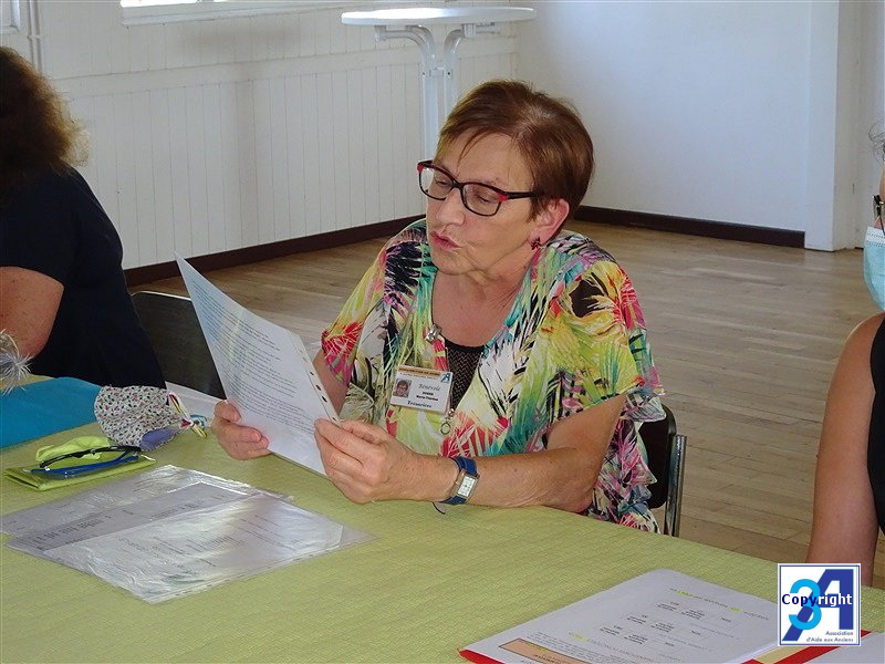 Lecture du bilan financier par Mme Marie-Thérèse Doerr (trésorière). DSC04810.jpg